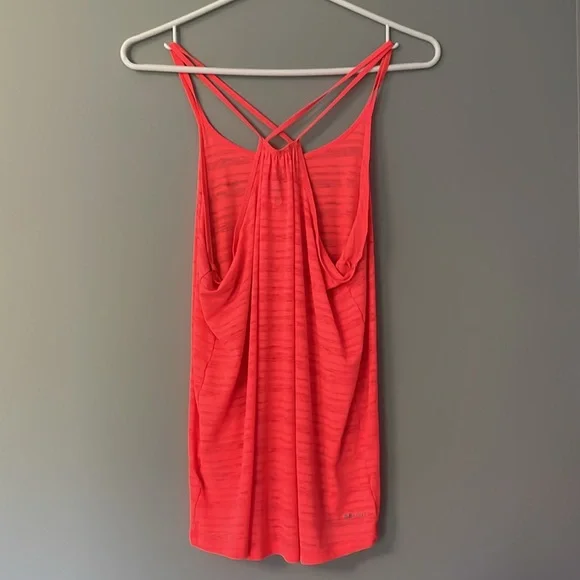 Nike Dri-Fit Tanktop - Picture 2 of 5